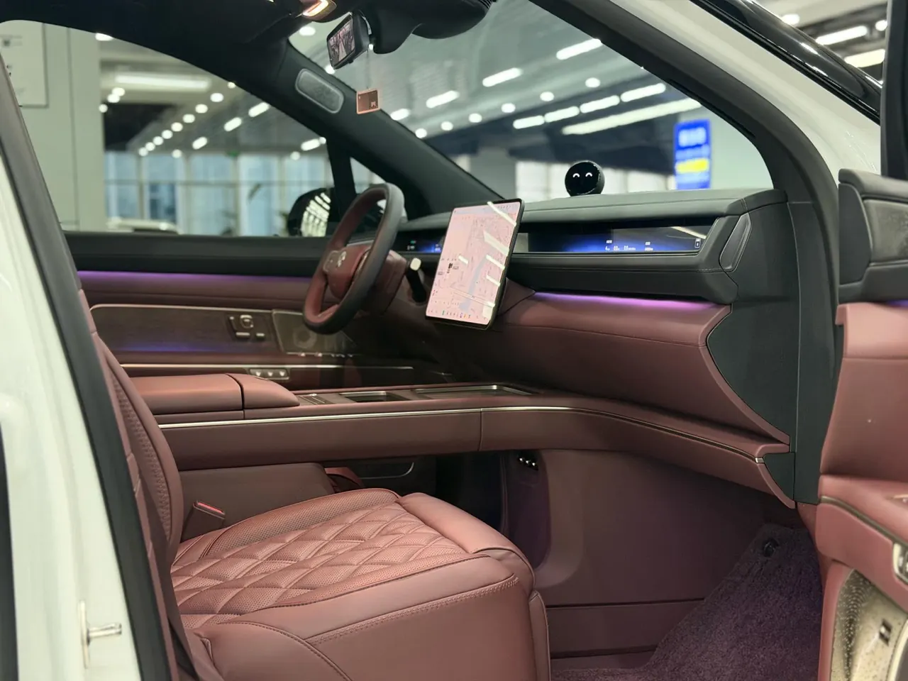 NIO 2026 ES8 6‑Seater Executive Signature Edition Automatic Transmission 9