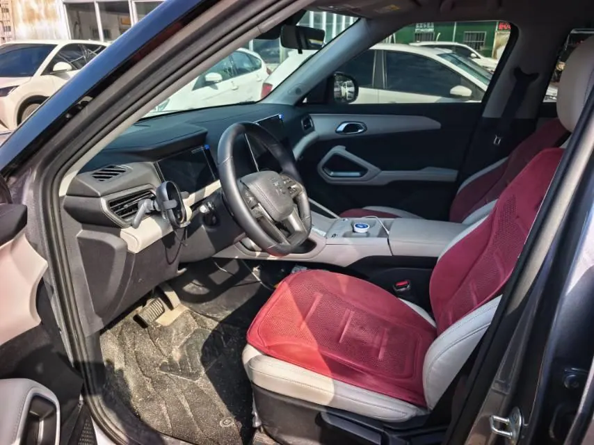 BYD 2025 Yuan UP Smart Driving 401KM Vital Automatic Gear 9
