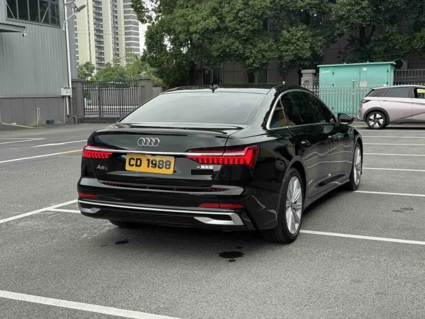 Audi 2024 A6L 2.0TFSI 45TFSI Selected Dynamic Automatic 8
