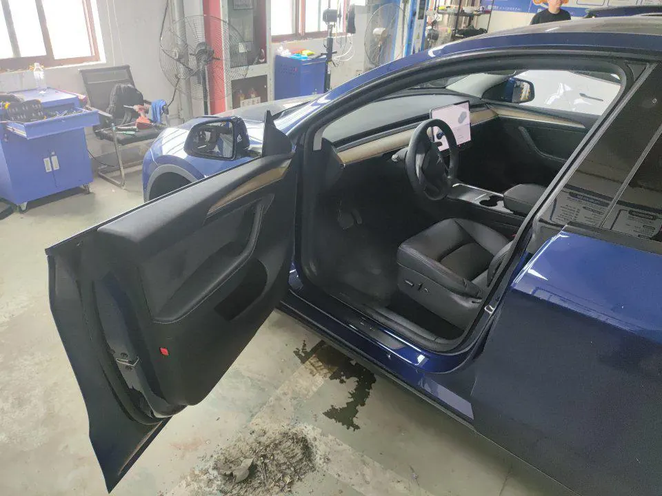 Tesla 2021 Model Y long endurance all-wheel drive version automatic transmission 3