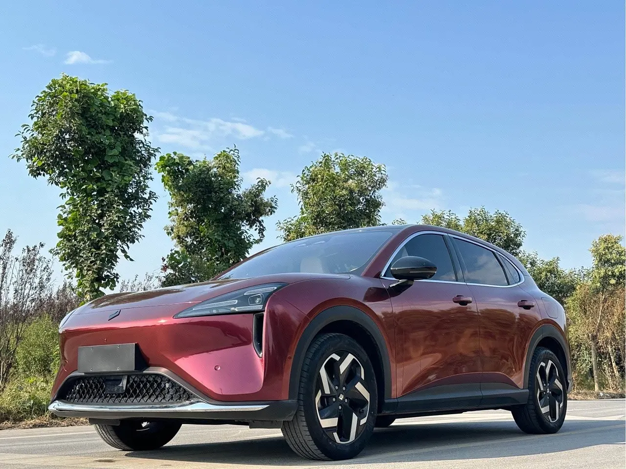 BaoJun 2024 Cloud Sea 600km Pure Electric Edition Automatic Gear - View 1