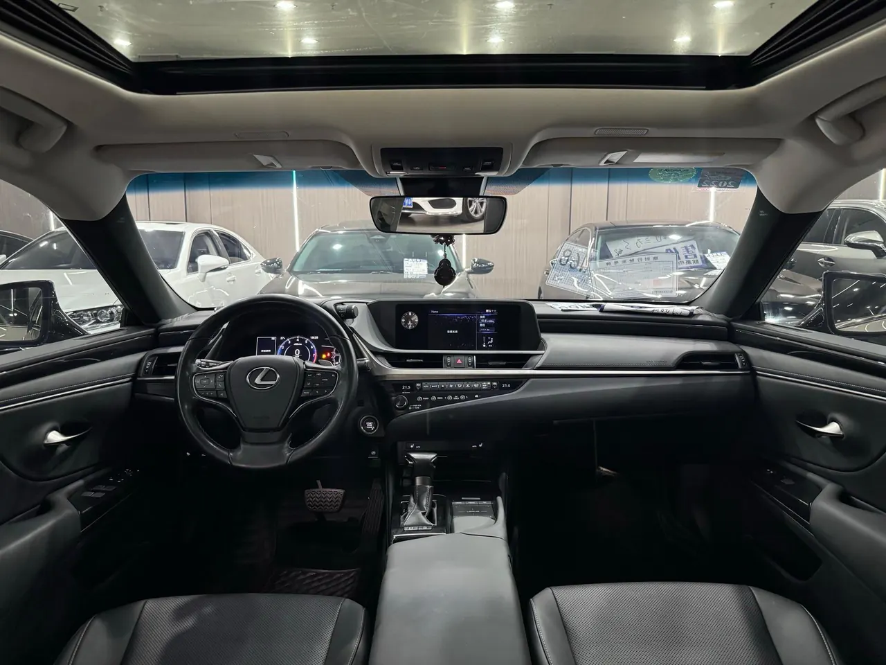 Lexus ES (Imported) 2020 ES200 2.0 Stepless Premium Edition Automatic Gear 8