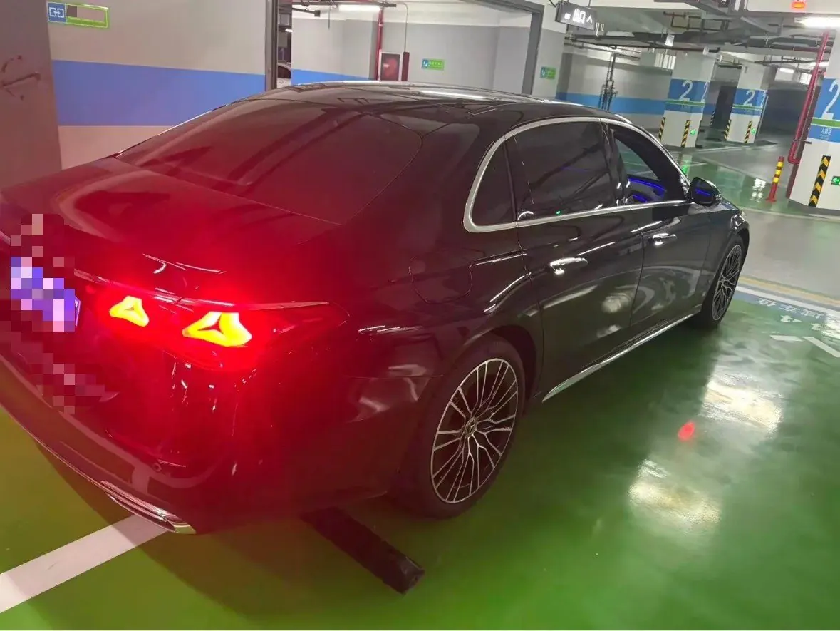 Mercedes Benz E Class 2025 E 300 L 48V 2.0T Honorable Automatic Gear 8
