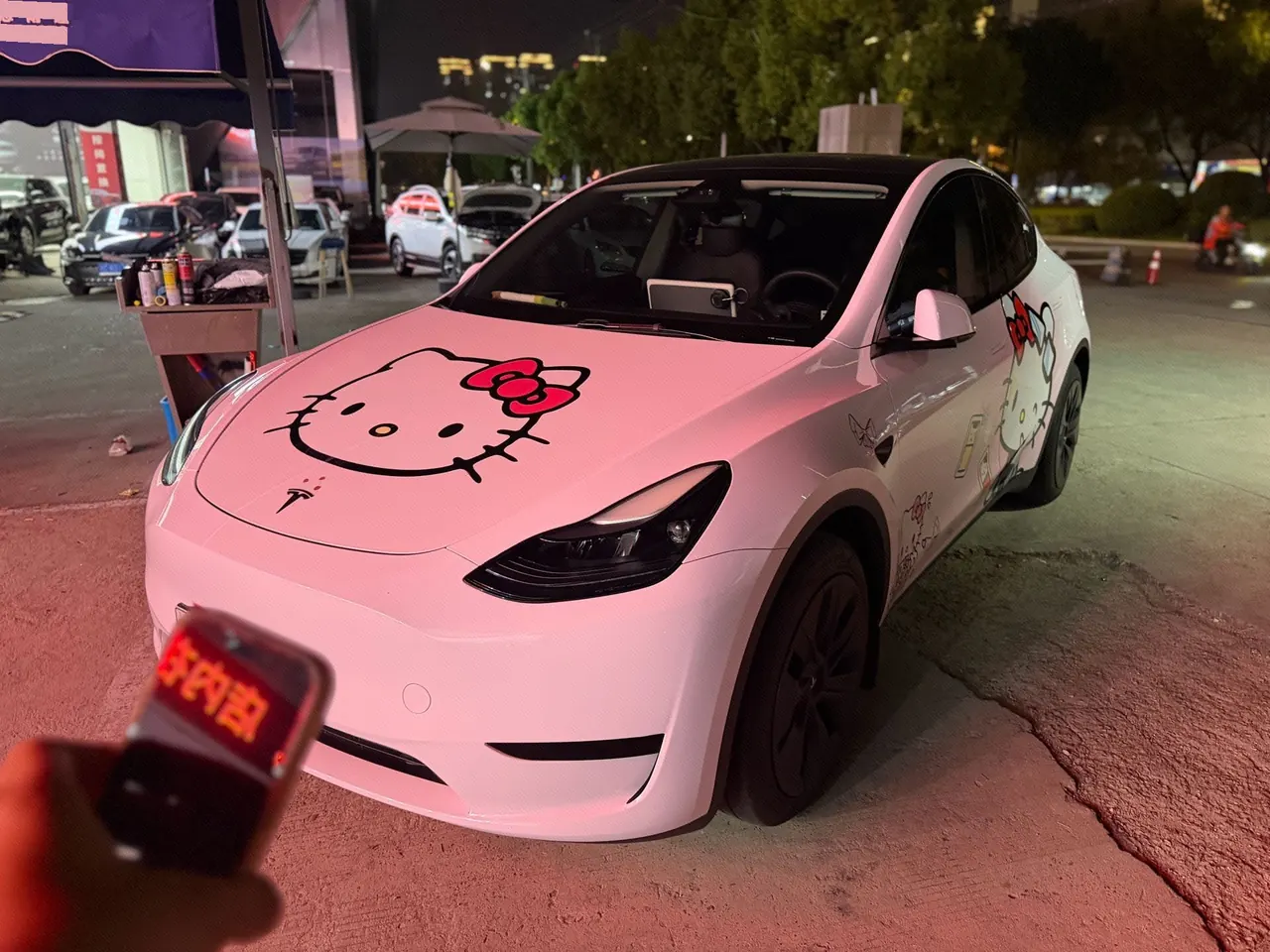 Open image lightbox: Tesla 2024 Model Y rear-wheel drive version automatic transmission