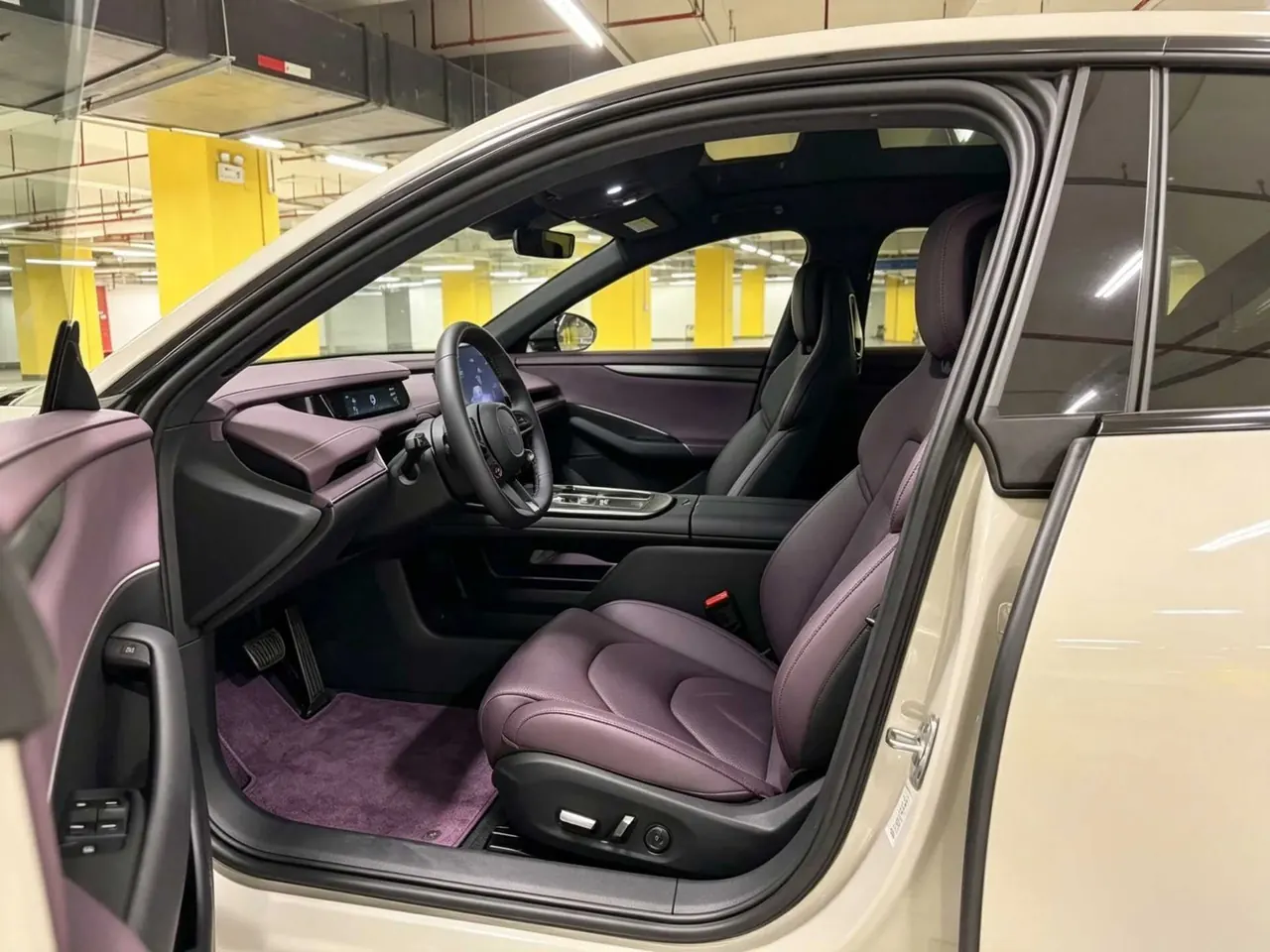 MI 2024 SU 7 700km Rear Drive Long Endurance Smart Driving Edition Automatic Gear 5