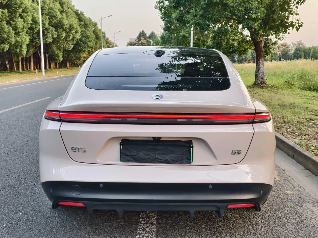 NIO 2024 ET5 75kWh automatic gear 5