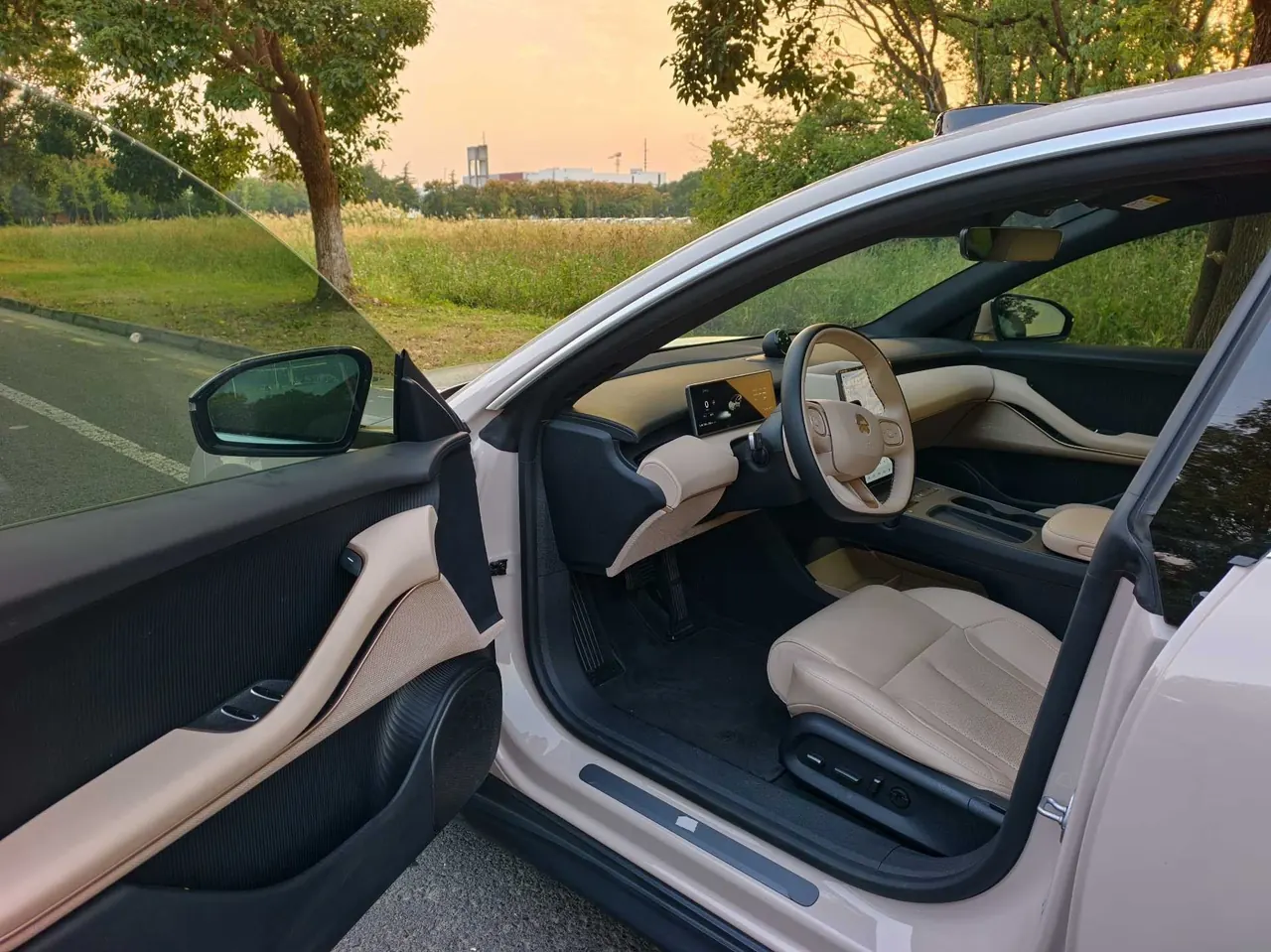 NIO 2024 ET5 75kWh automatic gear 7