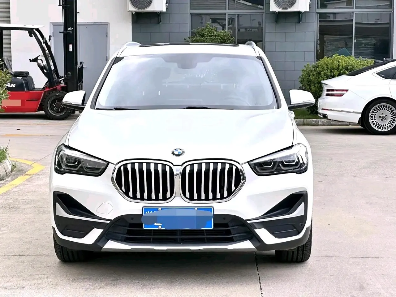 BMW 2020 X1 xDrive25Li 2.0T exclusive automatic gear 2