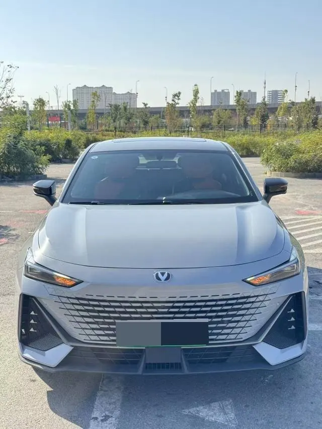 ChangAn 2023 UNI-V Smart Electric iDD 1.5T 113km Smart Fun (Fast Edition) Automatic Gear 2