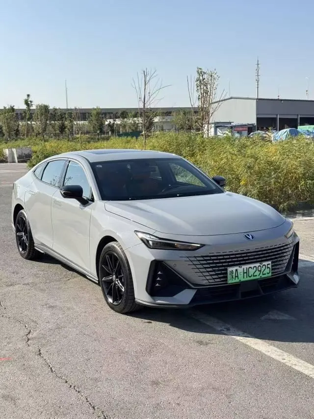 ChangAn 2023 UNI-V Smart Electric iDD 1.5T 113km Smart Fun (Fast Edition) Automatic Gear 3