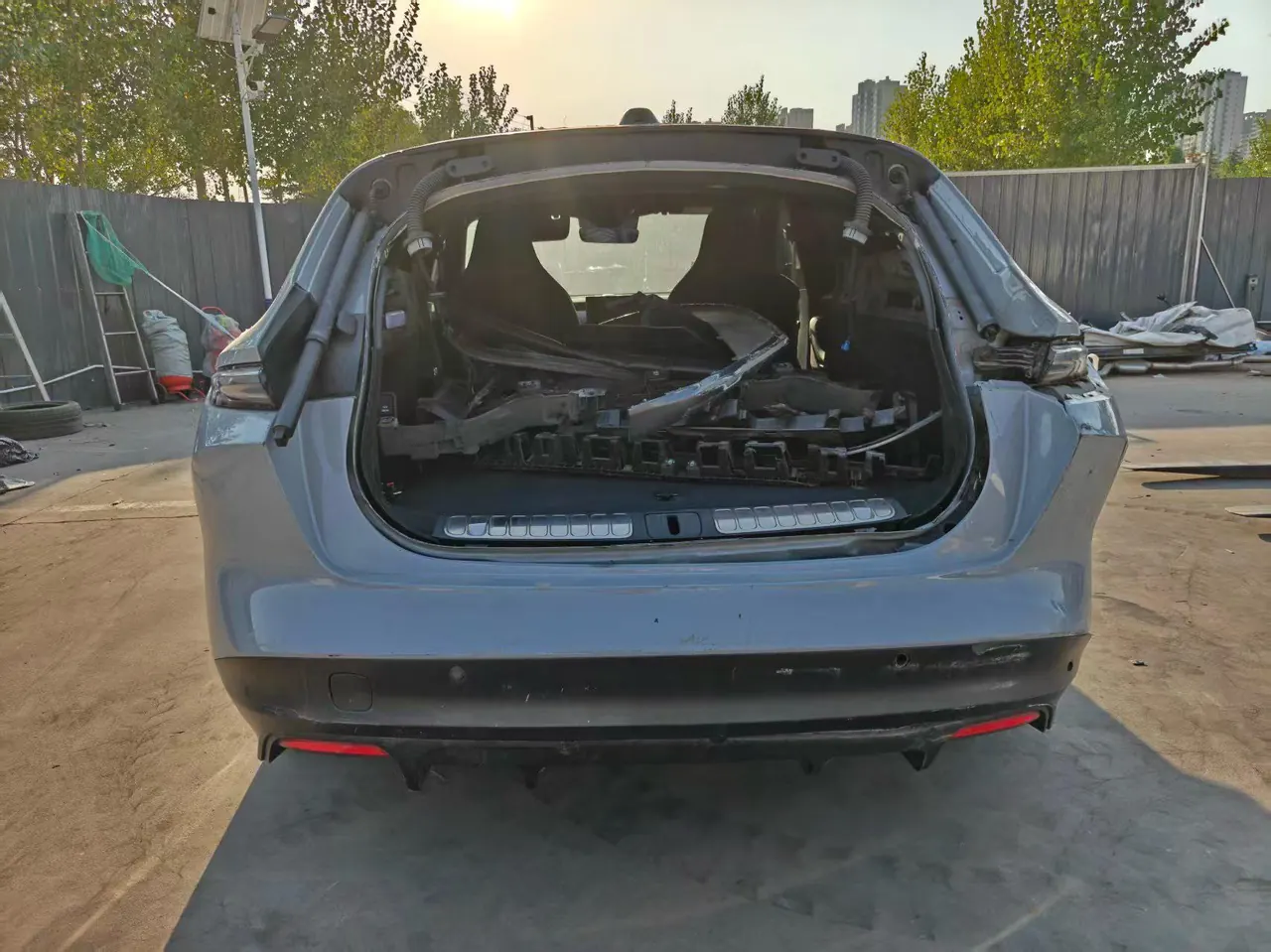 NIO 2024 ET5T 75kWh Touring automatic 4