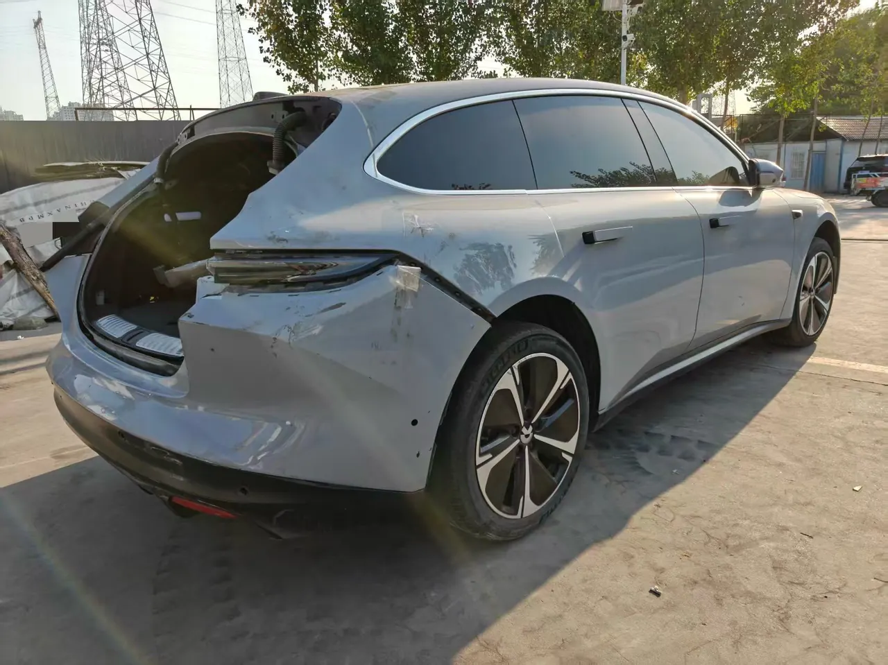 NIO 2024 ET5T 75kWh Touring automatic 5