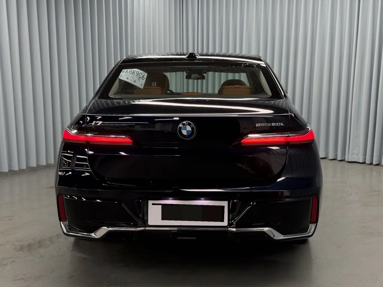 BMW i7 (Imported) 2023 i7 eDrive50L Leading Luxury Suit Automatic Gear 7