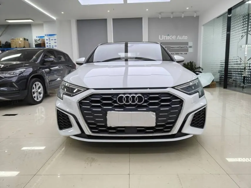 Audi 2023 A3L Limousine 1.4TFSI 35TFSI Fashion Sport Version Automatic Transmission 2