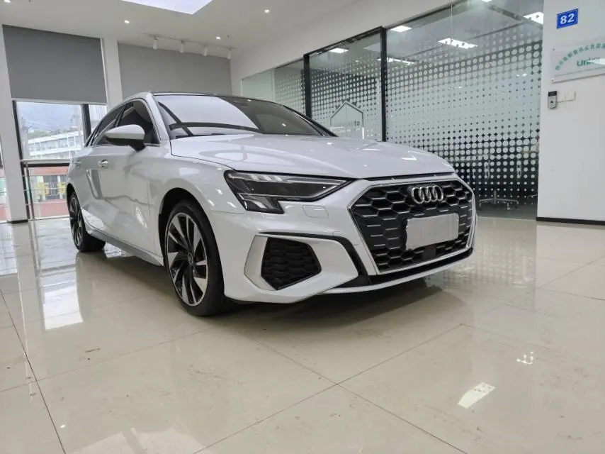 Audi 2023 A3L Limousine 1.4TFSI 35TFSI Fashion Sport Version Automatic Transmission 3