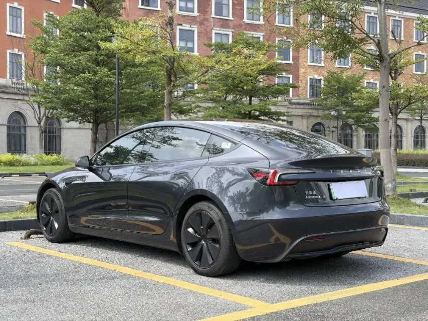 Tesla 2023 Model 3 Rejuvenation Edition Rear Wheel Drive Automatic Transmission 6