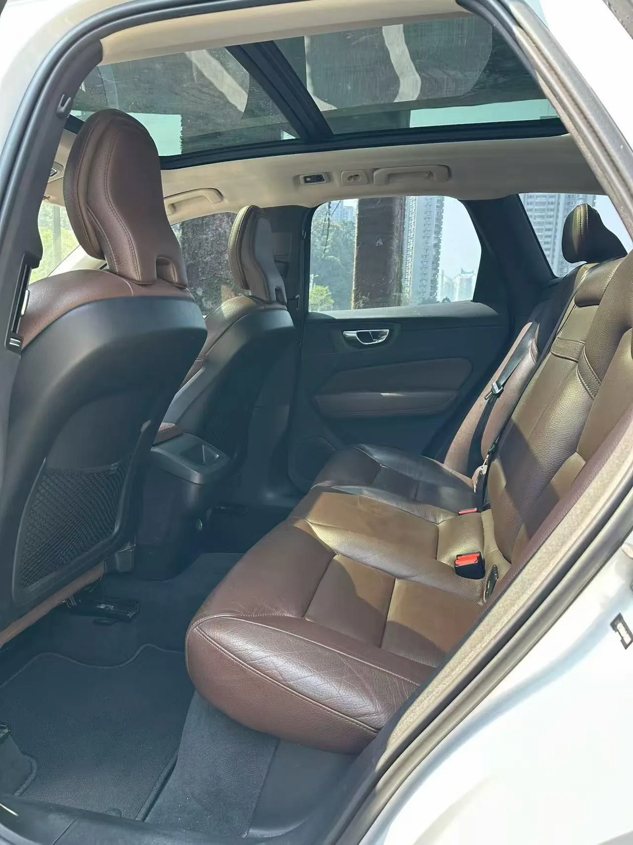Volvo 2020 XC60 2.0T T5 4-wheel drive smart luxury automatic gear 4