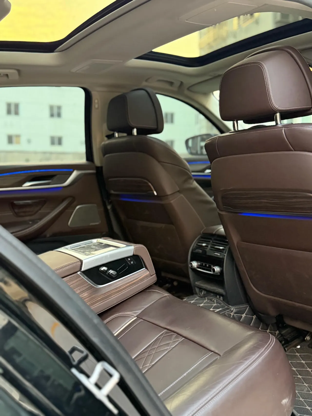 BMW 5 Series 2020 530Li 2.0T Premium Luxury Suit Automatic Gear 16