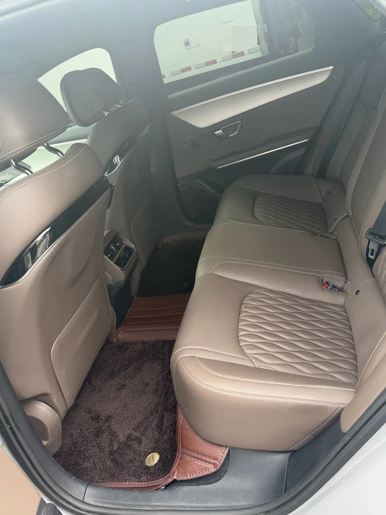 BYD 2024 Han EV 605KM Glory Edition Precursor Noble Automatic Transmission 7