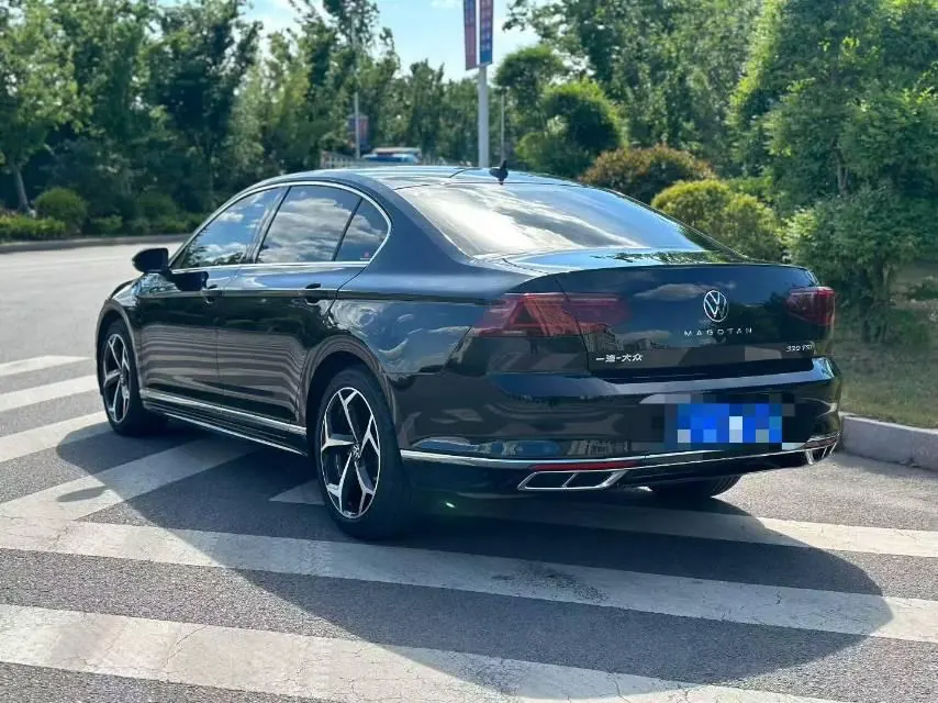 Volkswagen 2023 Magotan 2.0TSI 330TSI 2 million Commemorative Edition Leading Automatic Gear 6