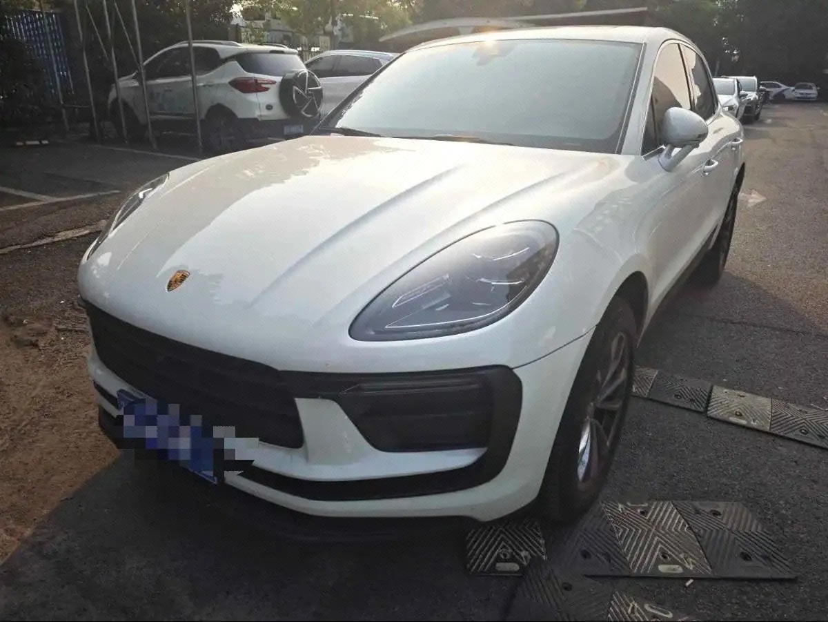 Open image lightbox: Porsche Macan (Imported) 2023 Macan 2.0T Automatic Gear
