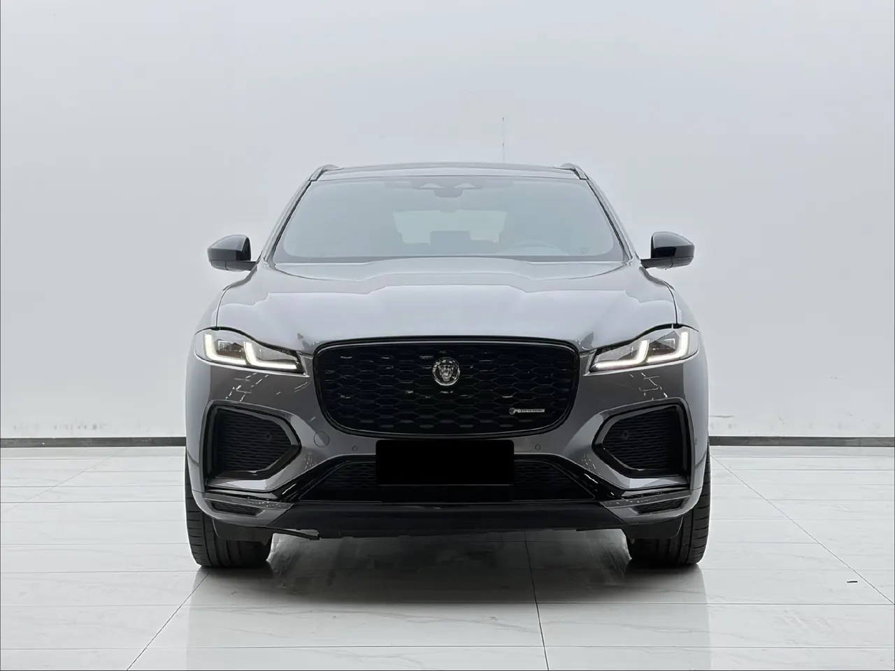 Jaguar F-PACE (Imported) 2024 F-PACE 2.0T P250 R-Dynamic SE Automatic Gear 3