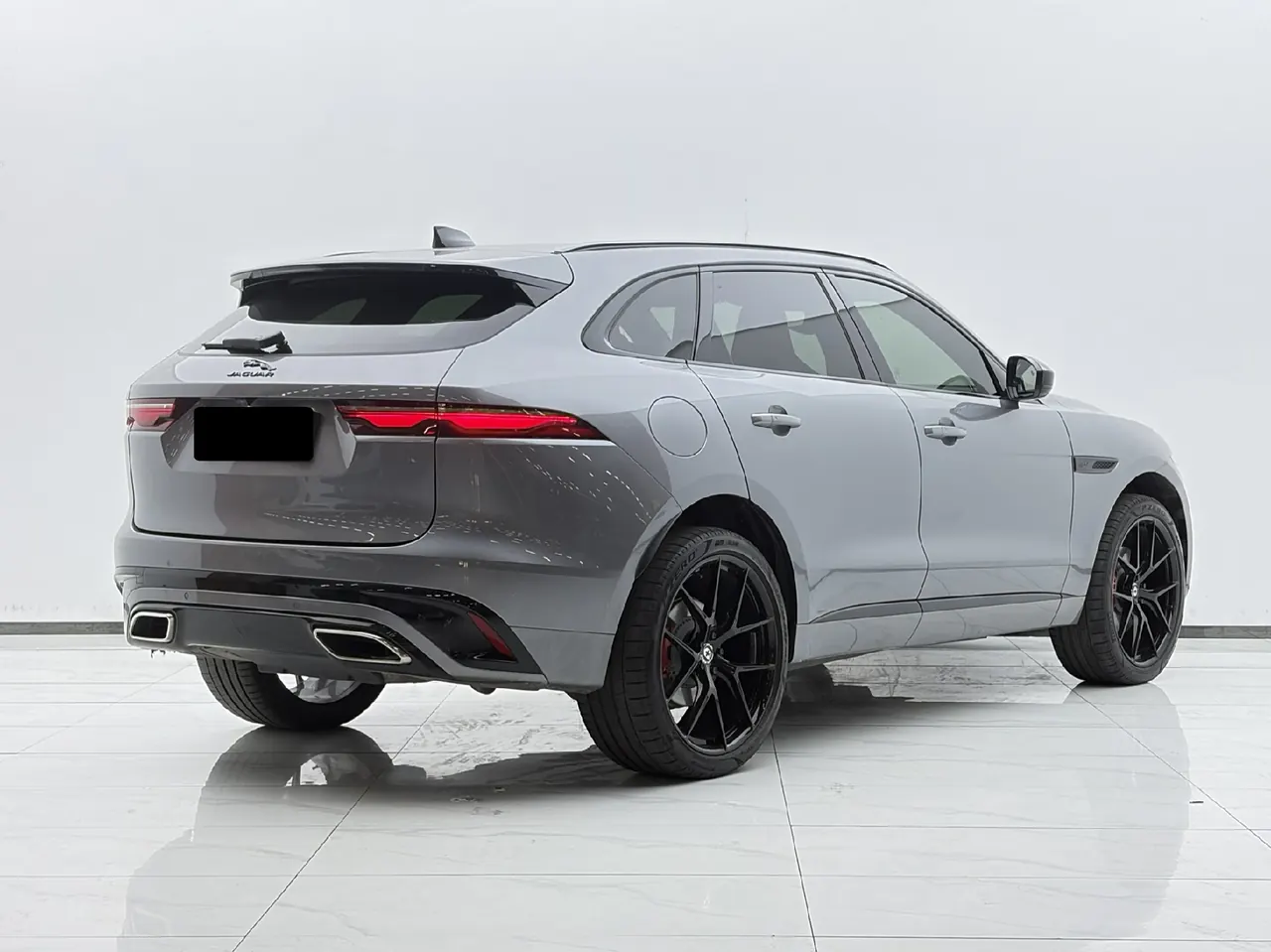 Jaguar F-PACE (Imported) 2024 F-PACE 2.0T P250 R-Dynamic SE Automatic Gear 4