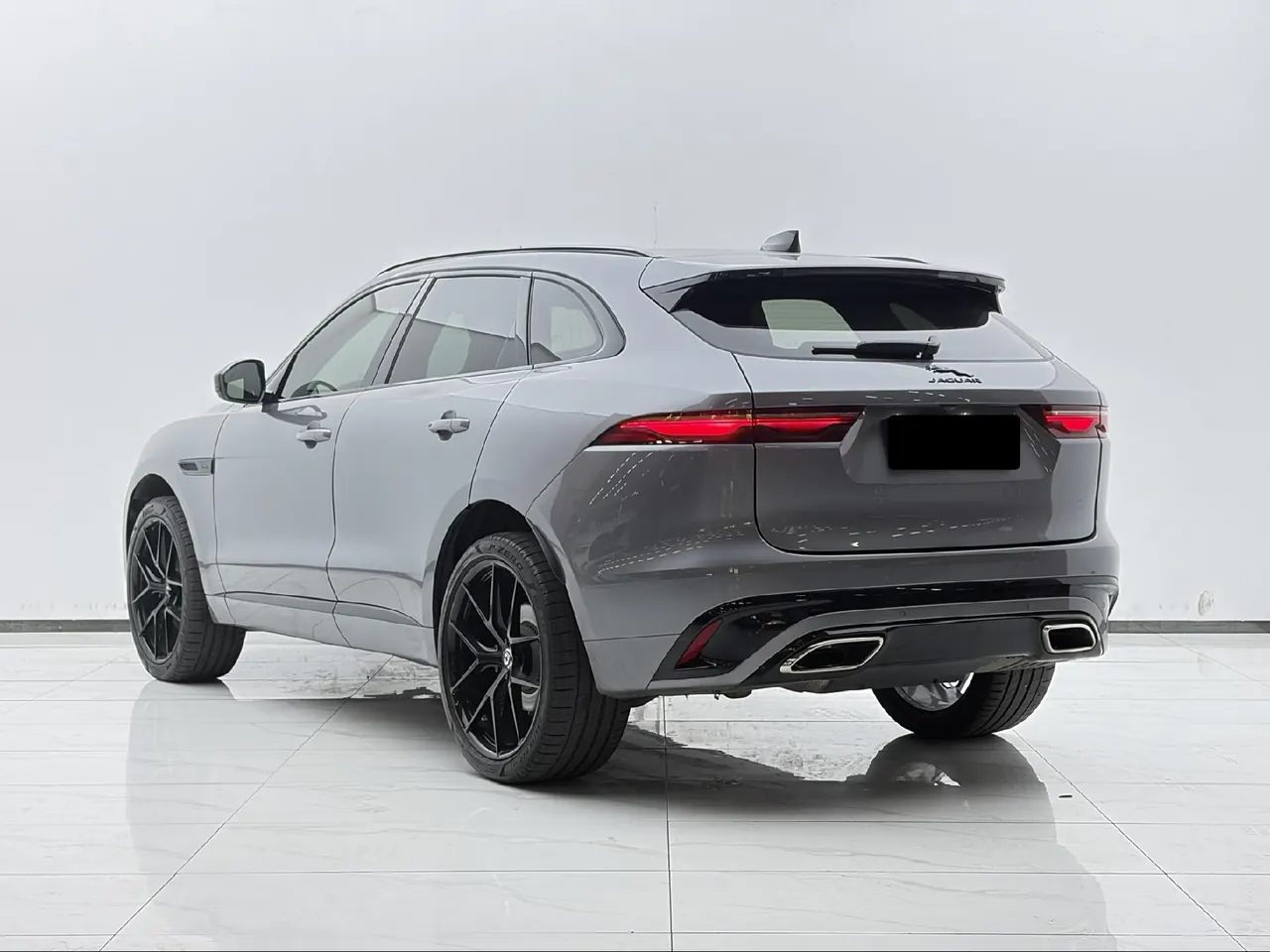 Jaguar F-PACE (Imported) 2024 F-PACE 2.0T P250 R-Dynamic SE Automatic Gear 6