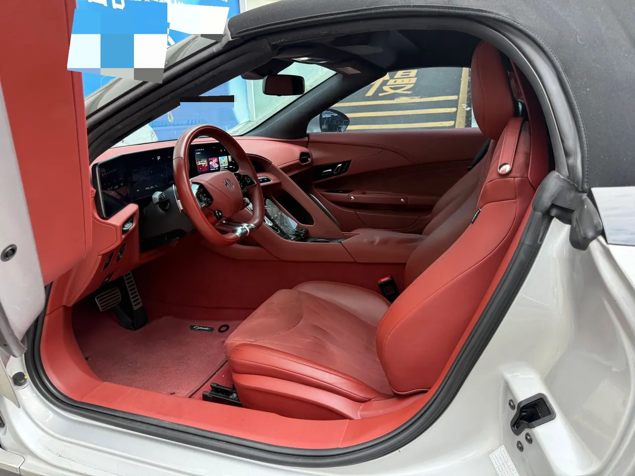 MG 2023 MG Cyberster 520km Legendary Four-wheel Drive Edition Automatic Gear 4