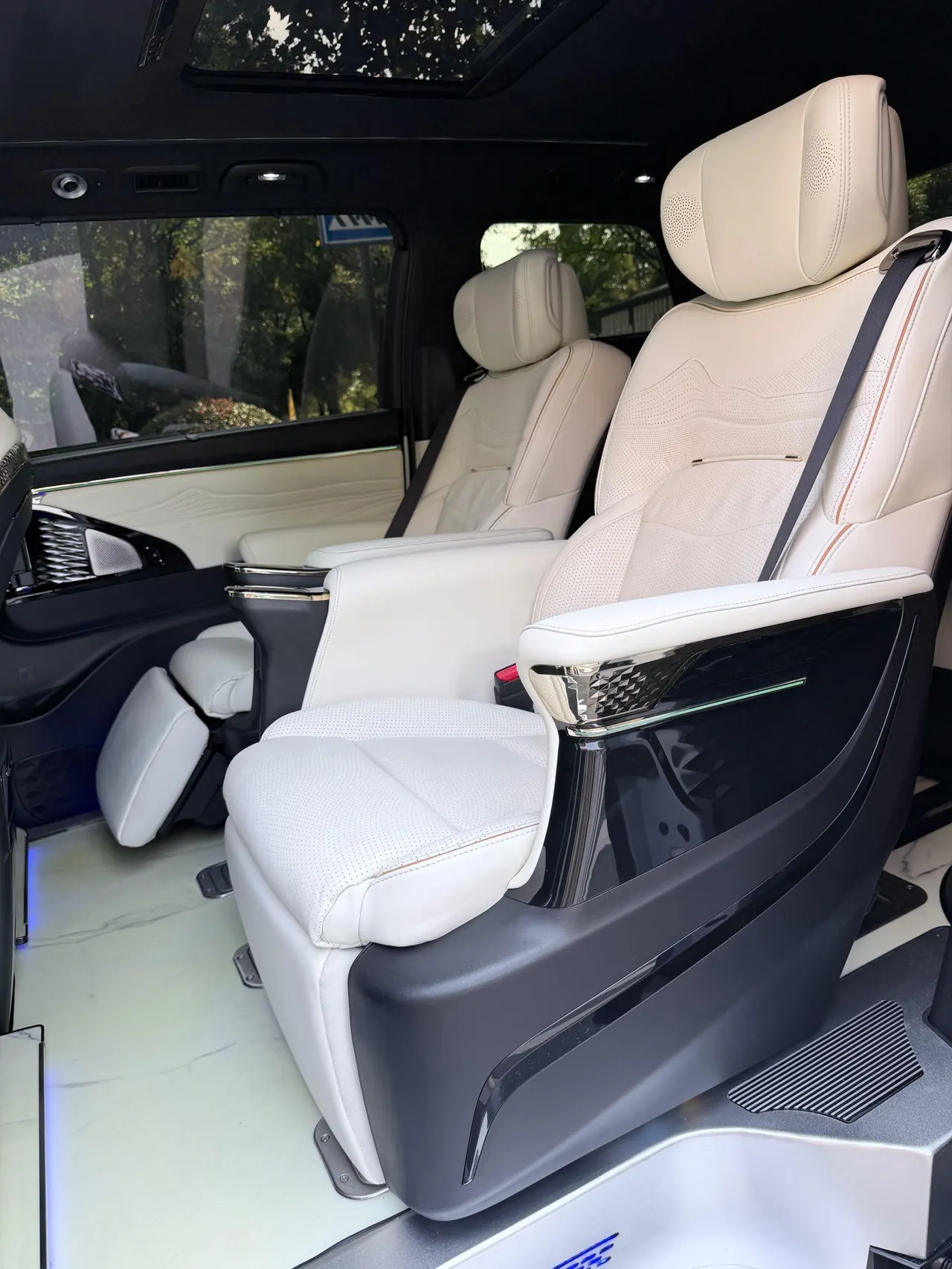 Chuanqi 2023 M8 2.0T 400T Master Series Flagship Automatic Gear 13