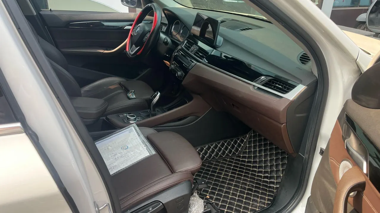 BMW 2021 X1 sDrive20Li 1.5T fashion automatic gear 5