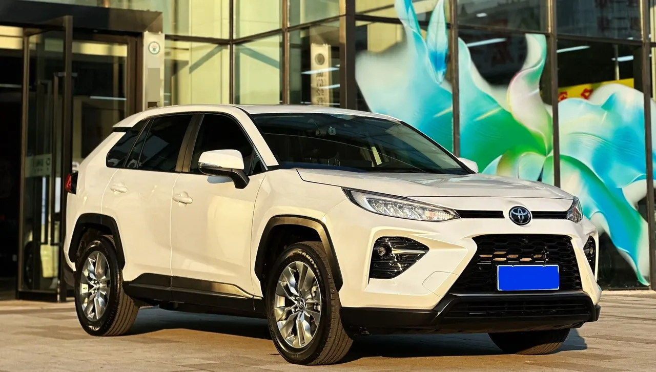 Toyota 2023 Willanda 2.0 Stepless Two-Drive Luxury PLUS Edition Automatic Gear 2