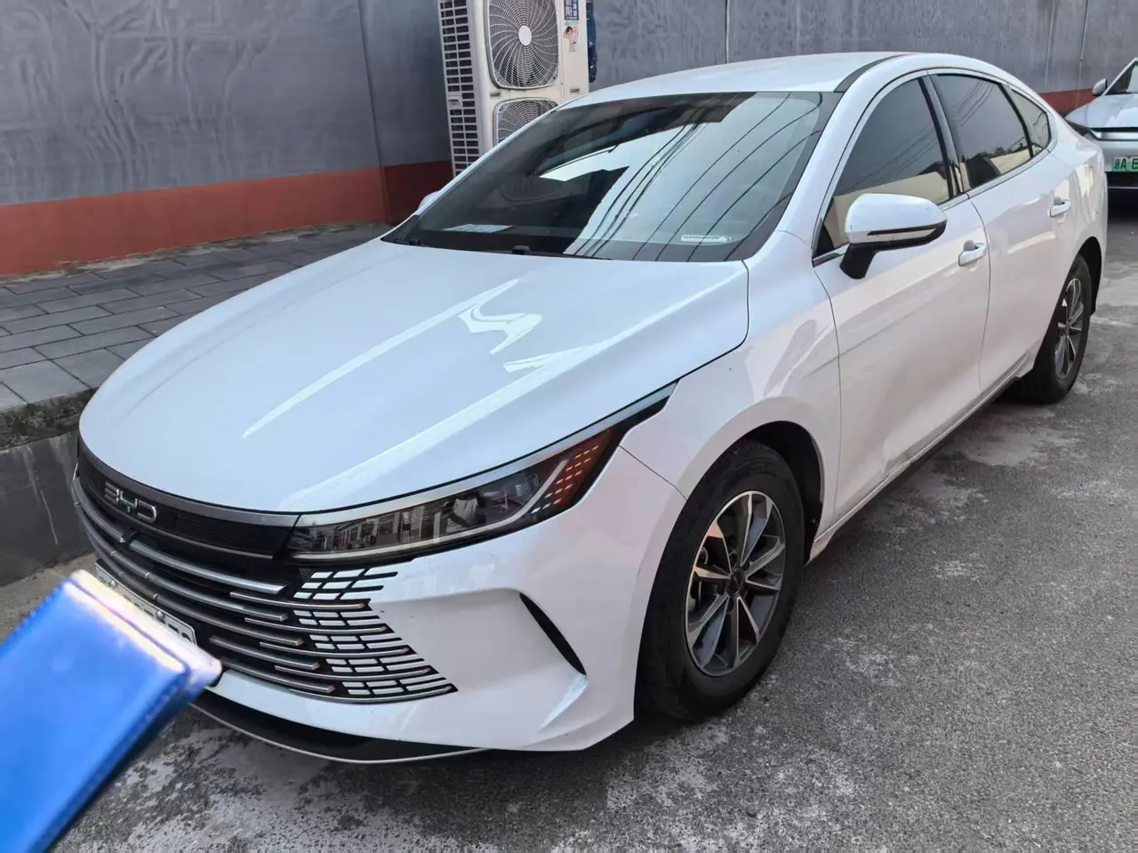 BYD 2024 destroyer 05 DM-i 1.5 stepless glory version 55KM luxury automatic gear 2