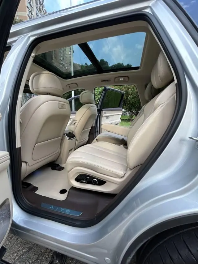 AITO 2024 AITO M7 Smart Drive Four-wheel Drive Ultra Edition 6-seat Automatic Gear 12