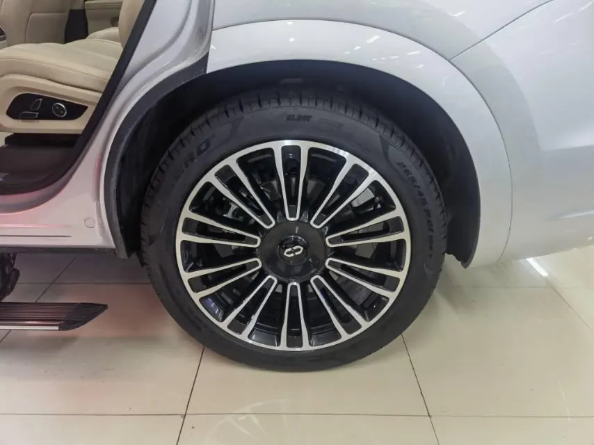 AITO 2024 AITO M7 Smart Drive Four-wheel Drive Ultra Edition 6-seat Automatic Gear 14