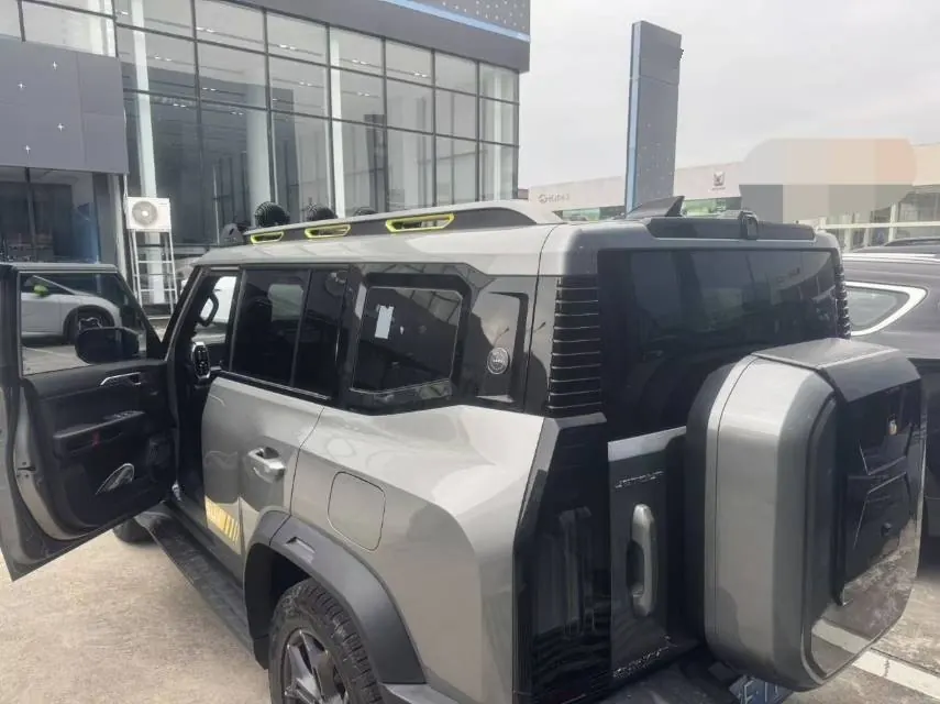 Jetour 2023 Traveler 2.0T Four-Wheel-Drive Cross-Country PRO Automatic 5