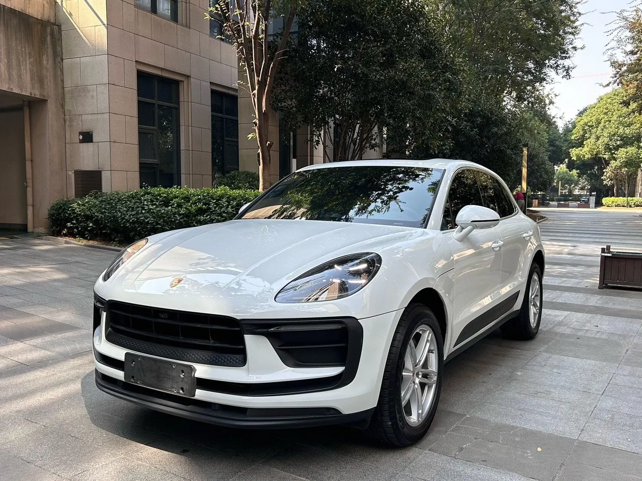 Open image lightbox: Porsche Macan (Imported) 2024 Macan 2.0T Automatic Gear