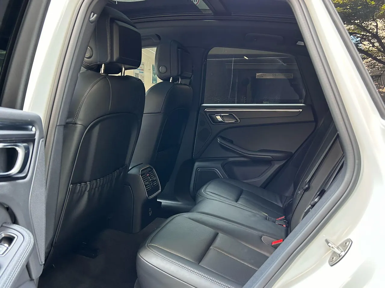 Porsche Macan (Imported) 2024 Macan 2.0T Automatic Gear 8