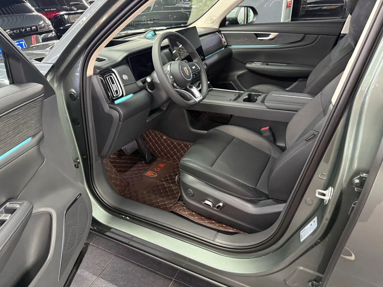 HongQi 2026 HS5 2.0T 4-wheel drive flag enjoy Pro version automatic gear 2