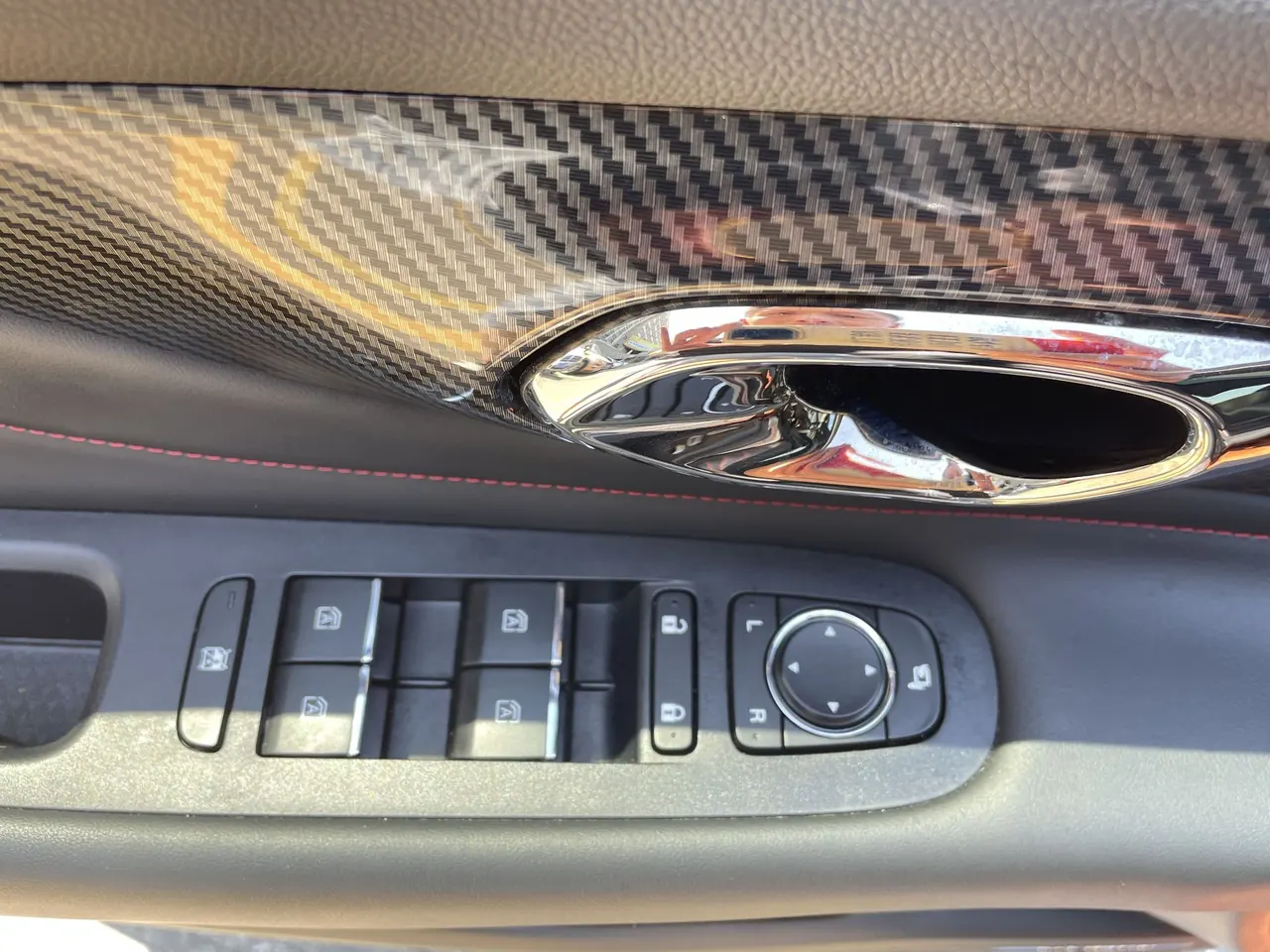 Chuanqi 2023 Shadow Leopard Hybrid 2.0 J20 Intelligent Hybrid Edition Automatic Gear 5