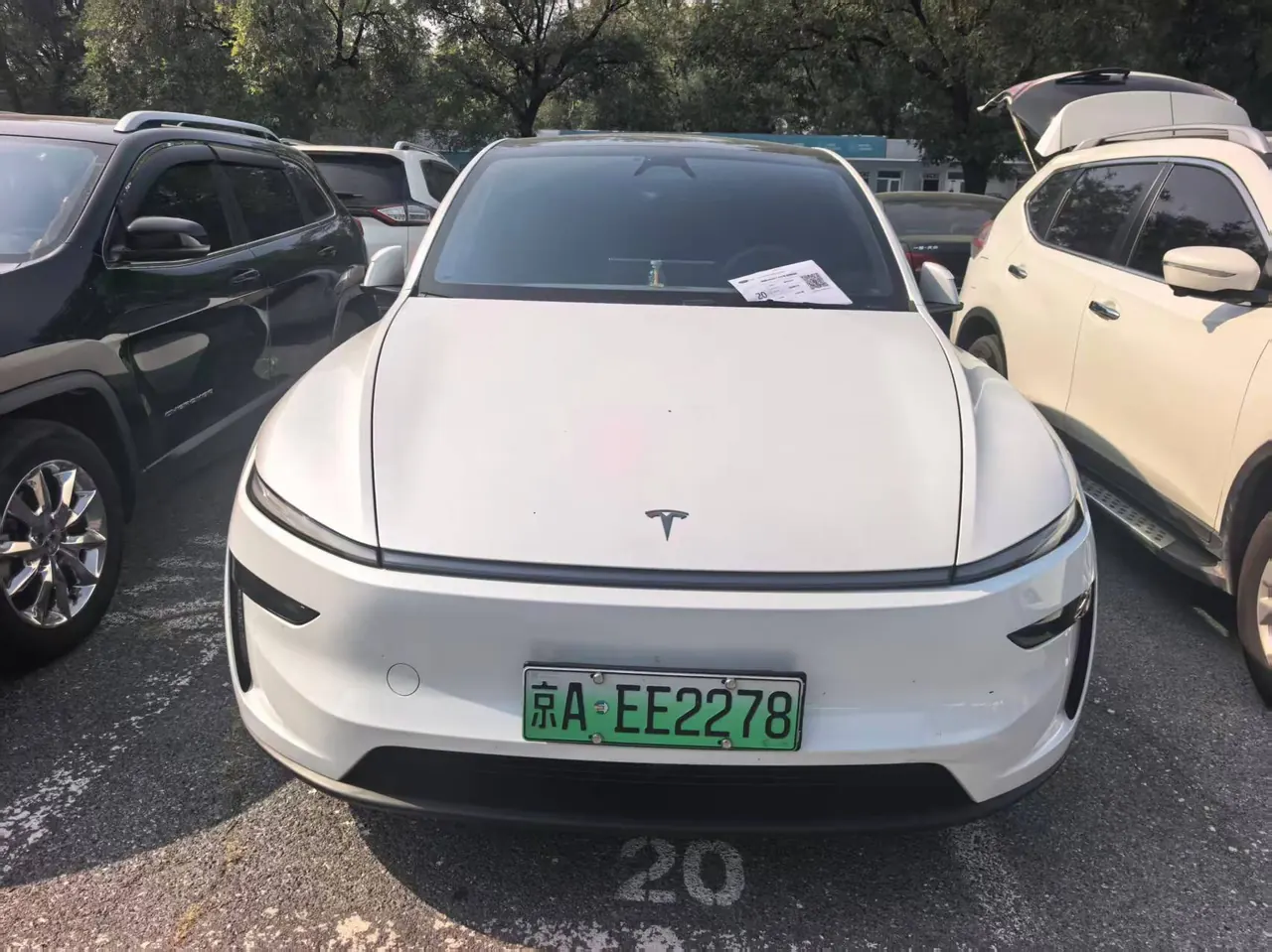 Tesla 2025 Model Y rear-wheel drive version automatic transmission 2