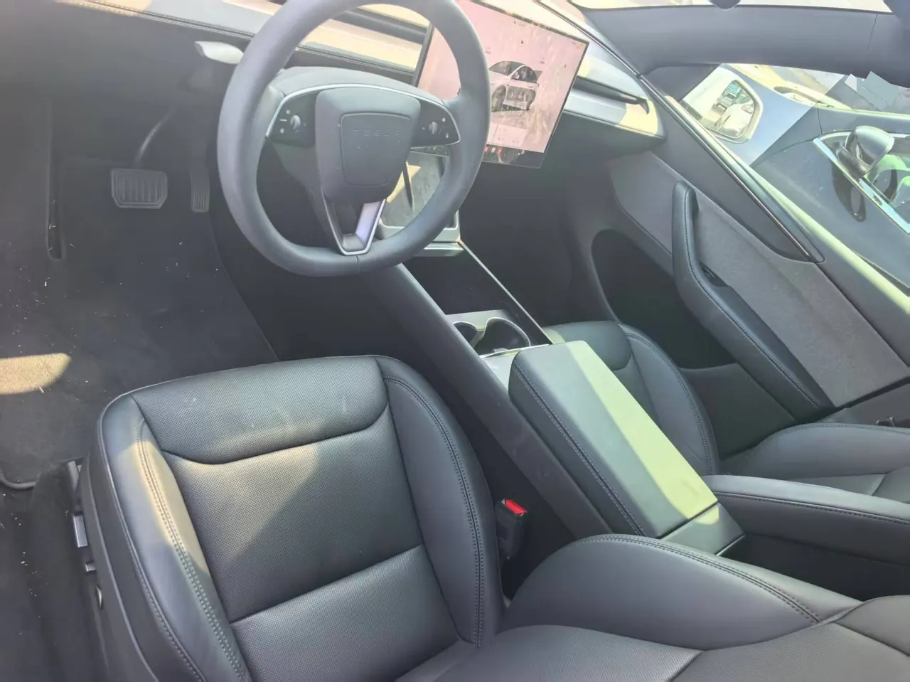 Tesla 2025 Model Y rear-wheel drive version automatic transmission 5