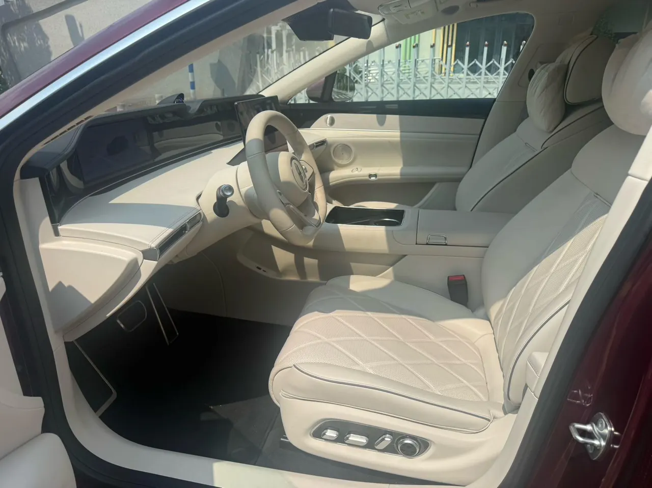 Luxeed 2026 S9 Ultra Rear Drive 53kWh Automatic 2