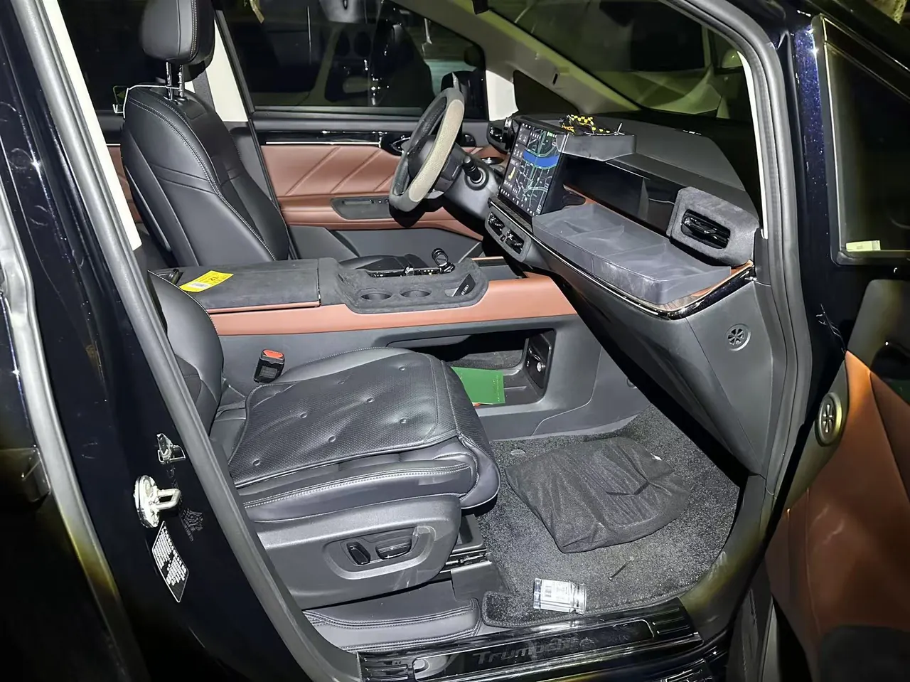 GAC Trumpchi 2024 E8 2.0 150km MAX Automatic Transmission 3