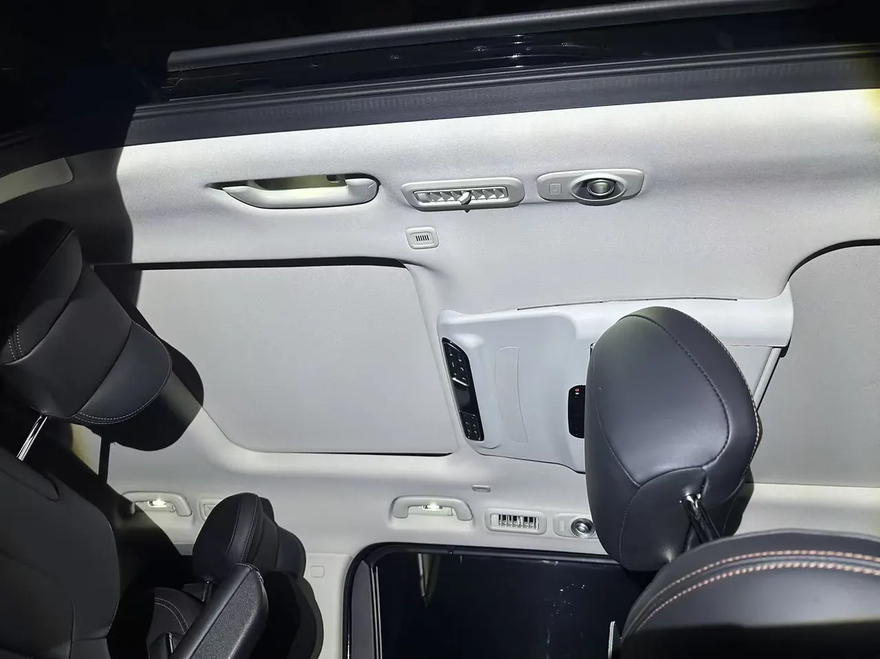GAC Trumpchi 2024 E8 2.0 150km MAX Automatic Transmission 6