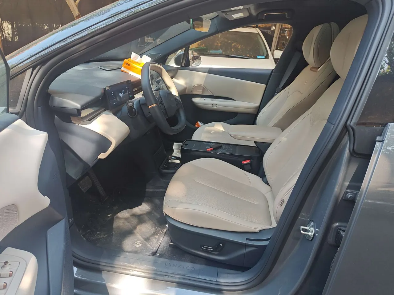 LYNK&amp;CO 2025 LYNK&amp;CO Z 20 530km Rear Drive Pro Automatic 6