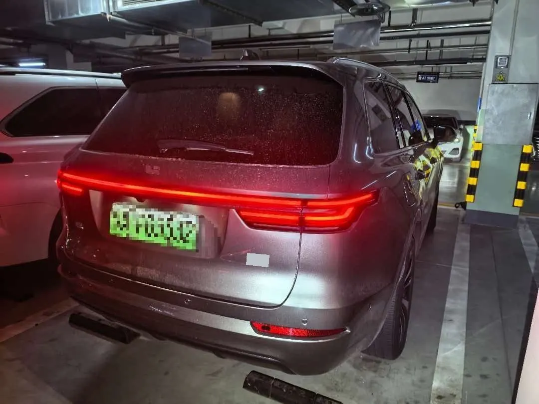 Li 2021 ONE extended range 6-seat version automatic gear 4