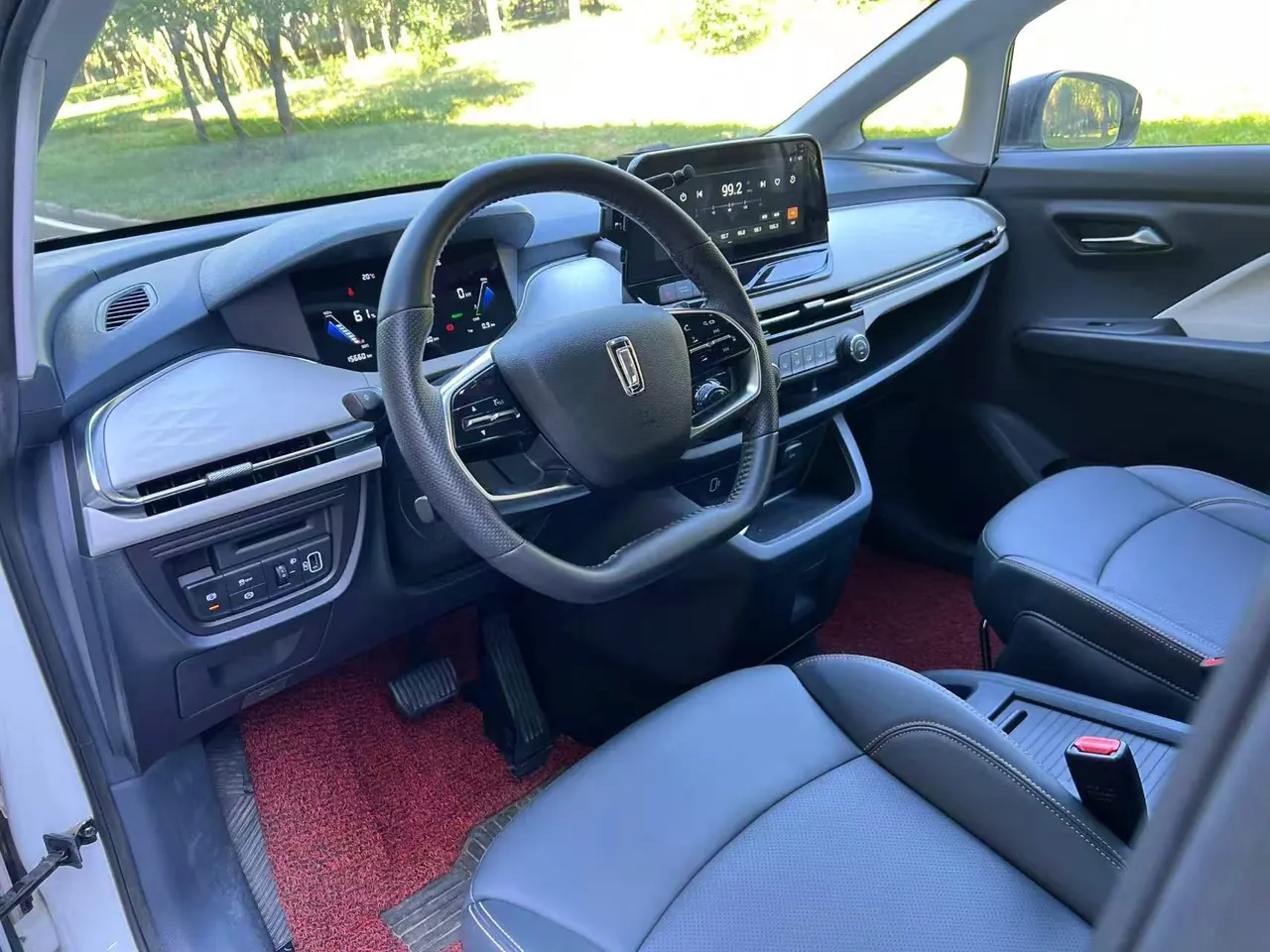 Bestune 2023 NAT PRO Comfortable Travel Edition 419km Automatic Gear 3