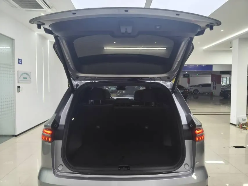 Geely 2024 XingyueL (Monjaro) 2.0TD High Power Two-Drive Enovate Edition Automatic Transmission 14