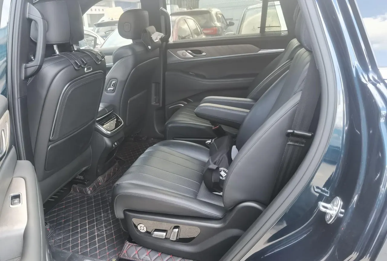 WEY 2023 Blue Mountain DHT 4WD Long Endurance Edition Automatic Gear 3